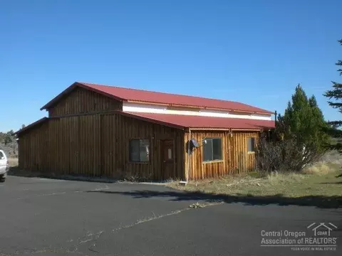 1290 SW Bent Loop, Powell Butte, OR 97753 photo 2