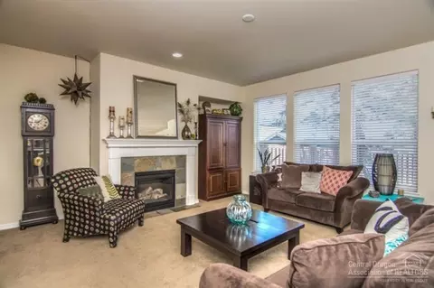 61164 Foxglove Loop, Bend, OR 97701 photo 3