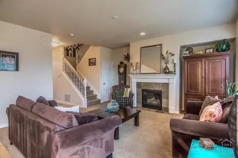 61164 Foxglove Loop, Bend, OR 97701 photo 4