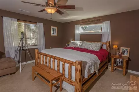 61139 Kepler St, Bend, OR 97702 photo 17