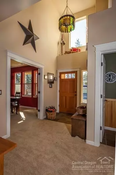 61139 Kepler St, Bend, OR 97702 photo 9