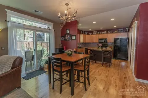 61139 Kepler St, Bend, OR 97702 photo 5