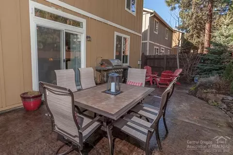 61139 Kepler St, Bend, OR 97702 photo 22