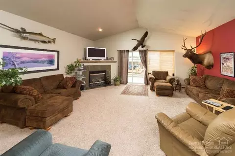 61426 Edro Pl, Bend, OR 97702 photo 3