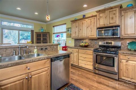 20963 NE Yeoman Rd, Bend, OR 97701 photo 7