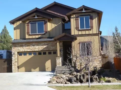 63376 Tristar Dr, Bend, OR 97701 photo 2