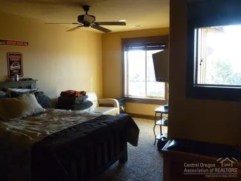 63376 Tristar Dr, Bend, OR 97701 photo 17