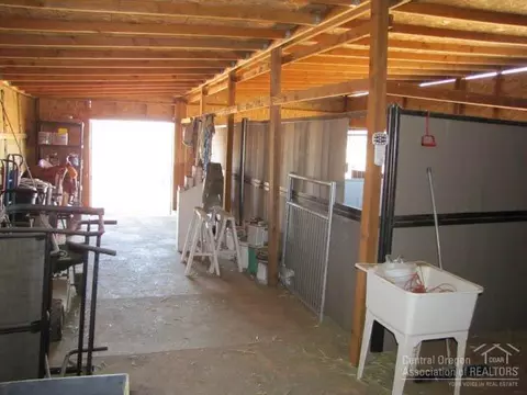 65211 94th St, Bend, OR 97701 photo 8