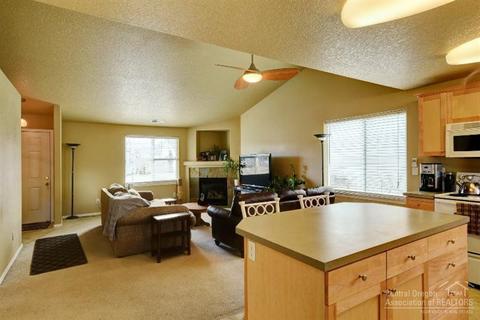 20648 Daisy Ln, Bend, OR 97702 photo 5