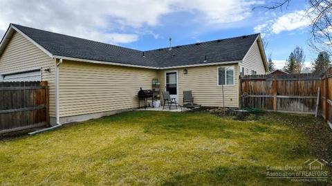 20648 Daisy Ln, Bend, OR 97702 photo 2