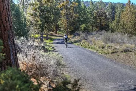 4042 NW Northcliff, Bend, OR 97701 photo 22