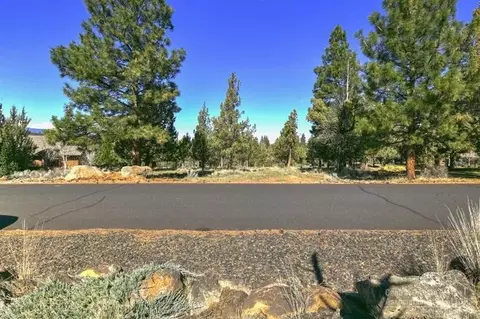 4042 NW Northcliff, Bend, OR 97701 photo 19
