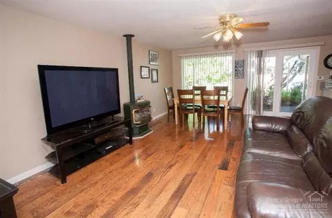 60600 Gosney, Bend, OR 97702 photo 6