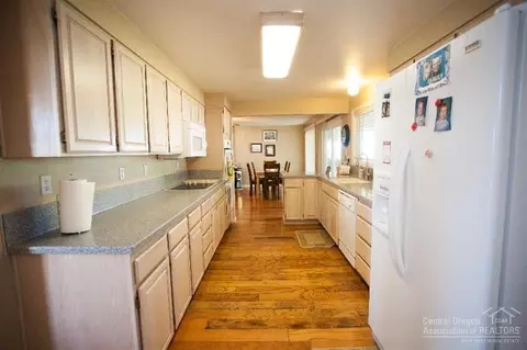 60600 Gosney, Bend, OR 97702 photo 7