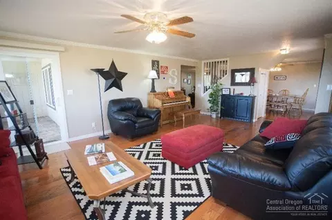 60600 Gosney, Bend, OR 97702 photo 4