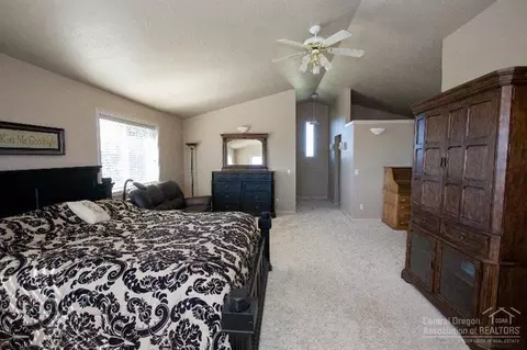 60600 Gosney, Bend, OR 97702 photo 13