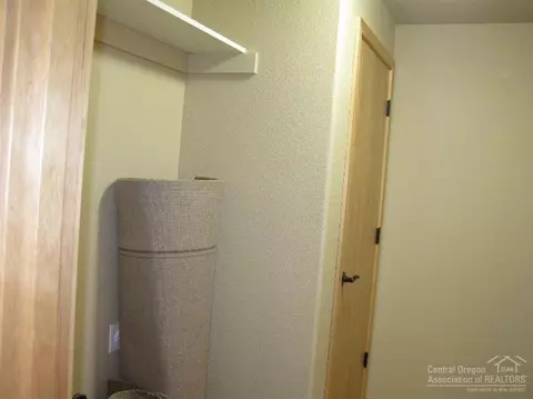 19585 Apache Rd, Bend, OR 97702 photo 10