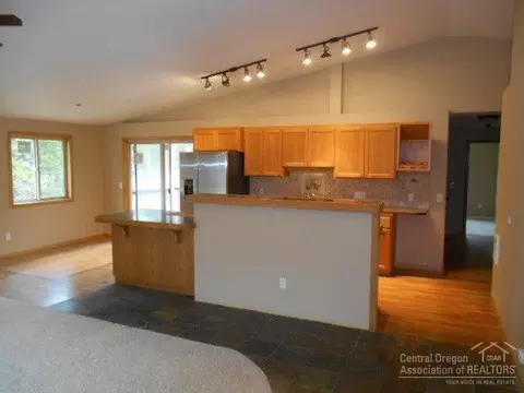 17315 Canvasback Dr, Bend, OR 97707 photo 3