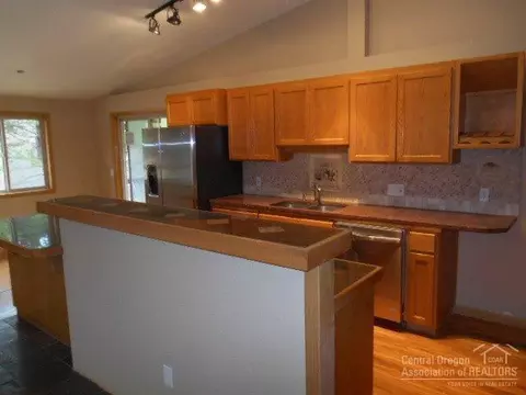 17315 Canvasback Dr, Bend, OR 97707 photo 4