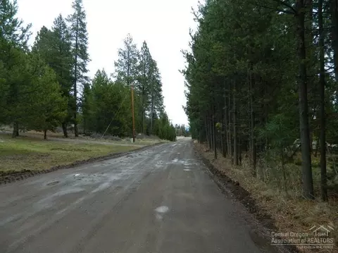 15415 Deer Ave, La Pine, OR 97739 photo 8