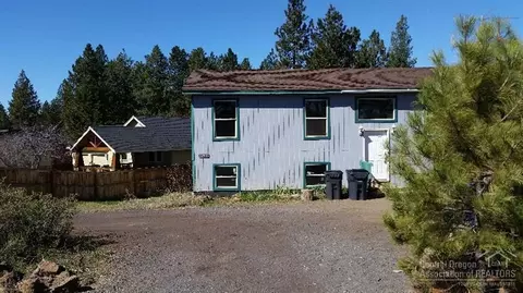 19638 Apache Rd, Bend, OR 97702 photo 3