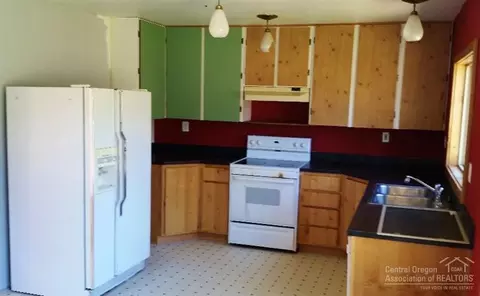 19638 Apache Rd, Bend, OR 97702 photo 8