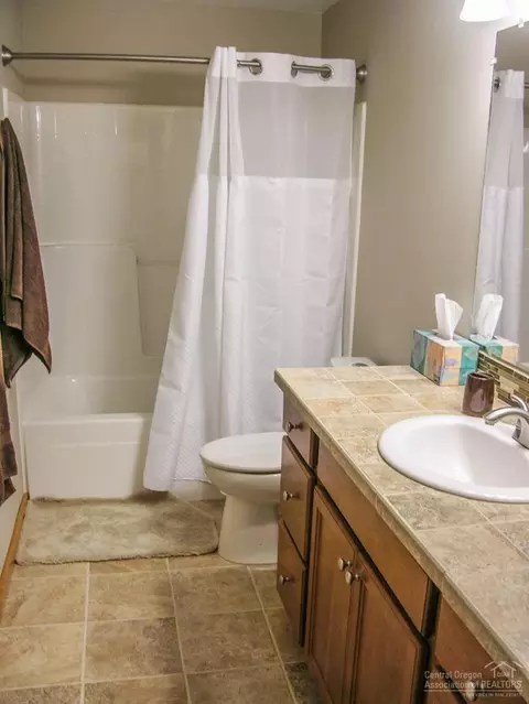 17385 Canvasback Dr, Bend, OR 97707 photo 11