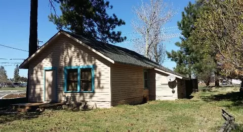 402 E Main Ave, Sisters, OR 97759 photo 1
