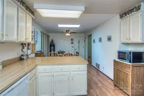 60832 Opal Dr, Bend, OR 97702 photo 10