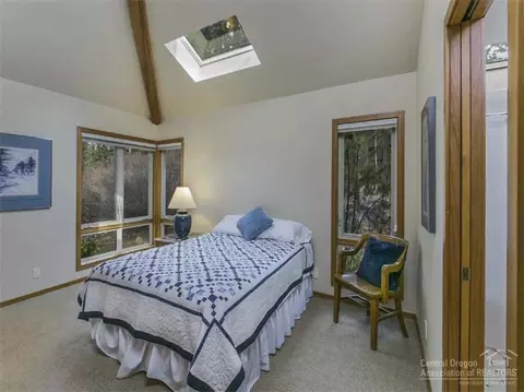 60605 Golf Village Loop, Bend, OR 97702 photo 10