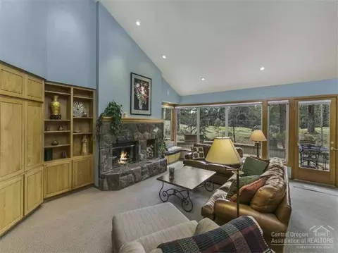60605 Golf Village Loop, Bend, OR 97702 photo 3