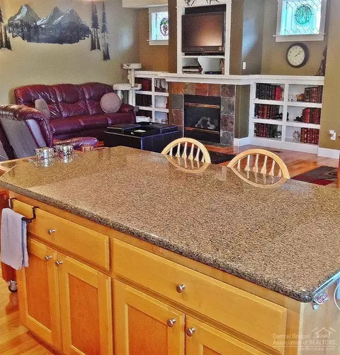 20664 Jayhawk Ln, Bend, OR 97702 photo 7