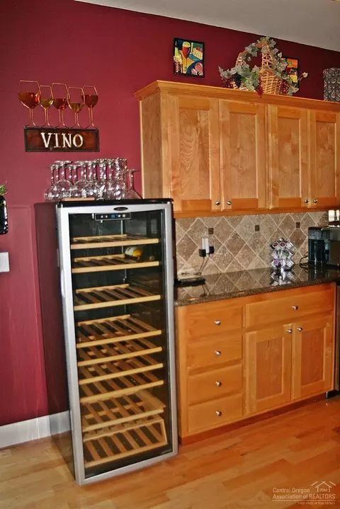 20664 Jayhawk Ln, Bend, OR 97702 photo 5