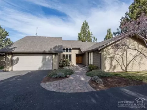 60679 Frontier Way, Bend, OR 97702 photo 1