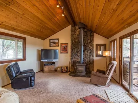 60679 Frontier Way, Bend, OR 97702 photo 9
