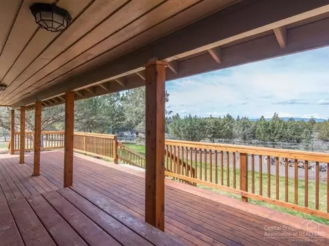 60679 Frontier Way, Bend, OR 97702 photo 23
