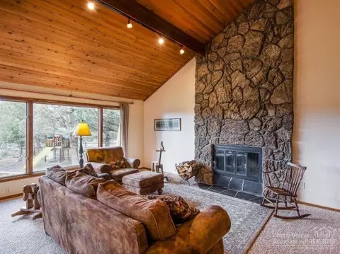 60679 Frontier Way, Bend, OR 97702 photo 8