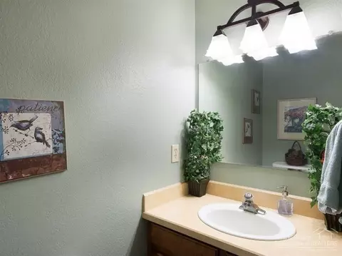 60679 Frontier Way, Bend, OR 97702 photo 16