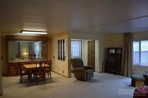 60979 Granite Dr, Bend, OR 97702 photo 4