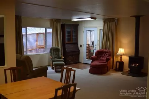 60979 Granite Dr, Bend, OR 97702 photo 6