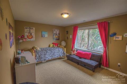 685 NW Powell Butte Loop, Bend, OR 97701 photo 12