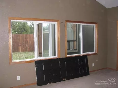 16237 Dyke Rd, La Pine, OR 97739 photo 12