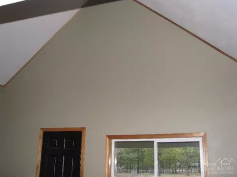 16237 Dyke Rd, La Pine, OR 97739 photo 8