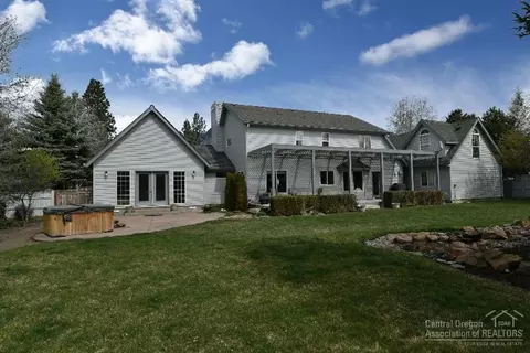 21015 Wilderness Way, Bend, OR 97702 photo 2