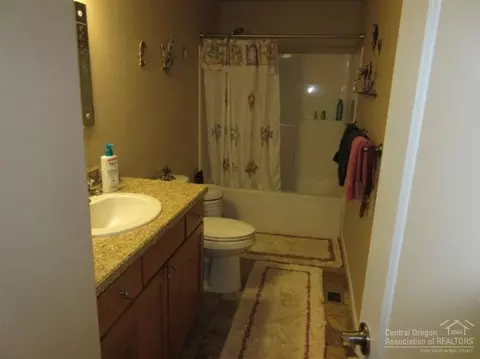 65260 78th St, Bend, OR 97701 photo 17