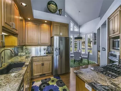 62005 Fall Creek Loop, Bend, OR 97702 photo 5