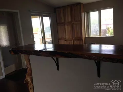 803 Scenic Loop, Culver, OR 97734 photo 6