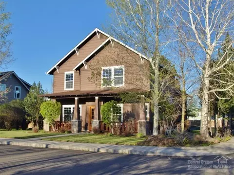 62646 Larkview Rd, Bend, OR 97701 photo 2