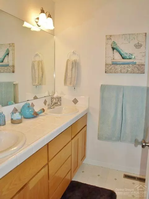62646 Larkview Rd, Bend, OR 97701 photo 14