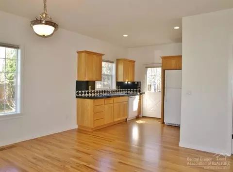 62646 Larkview Rd, Bend, OR 97701 photo 4